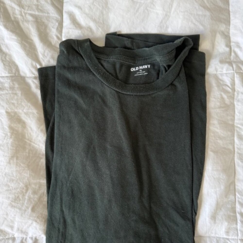 2 T-SHIRTS - Picture 2 of 2